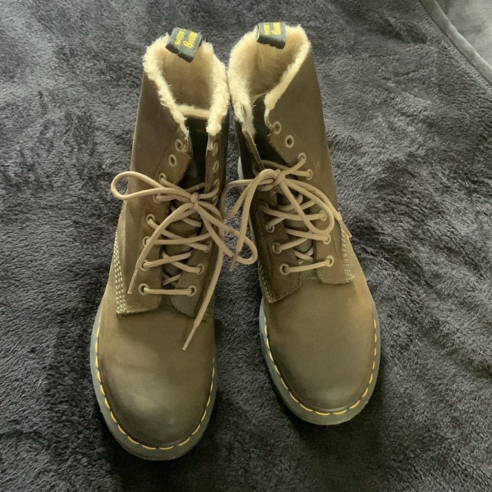 Dr. Martens 1460 Serena 8 Eye Boot Olive - Picture 8 of 12
